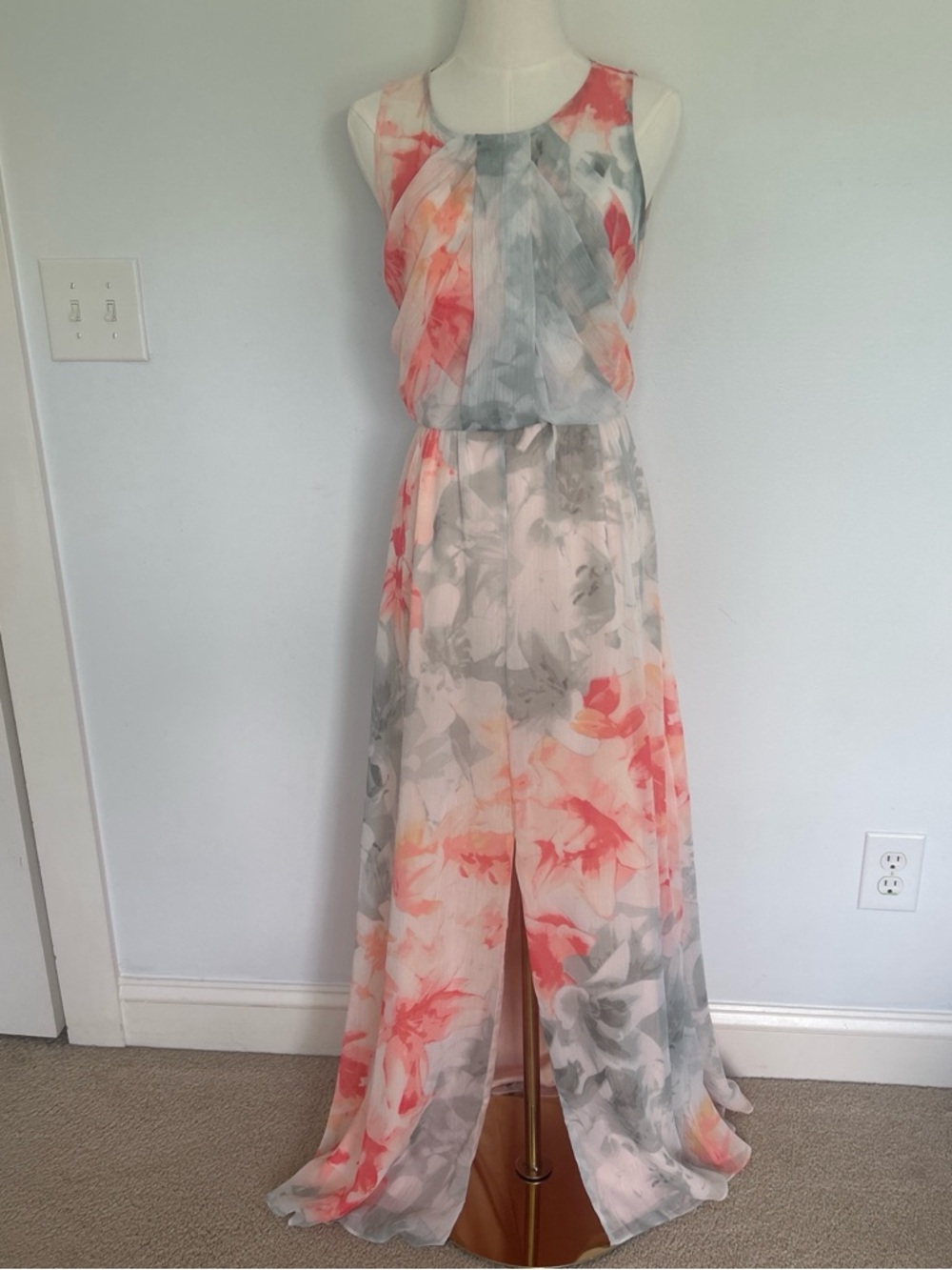 Vince Camuto Coral & Gray Floral Sleeveless Chiffon Maxi Dress